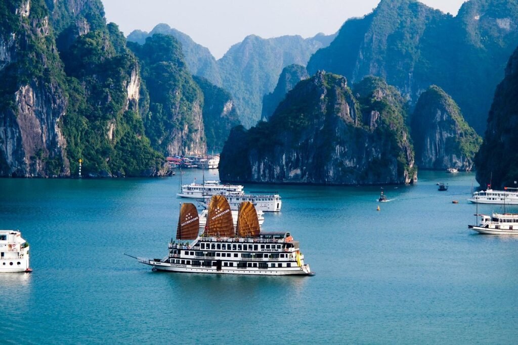 halong-bay-tours-day